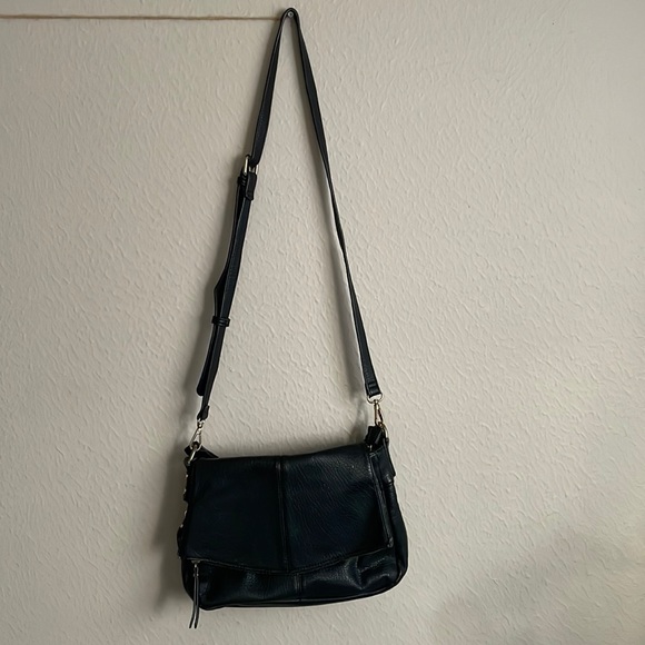 Handbags - Black Crossbody